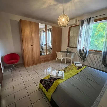 La Mimosa 加里波第港