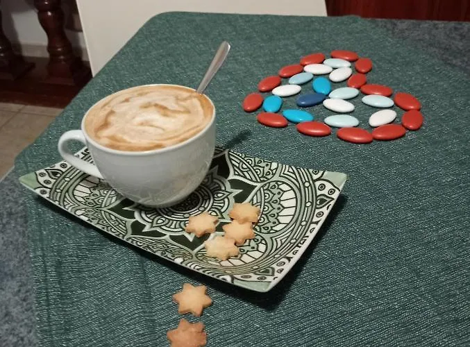 לינה וארוחת בוקר La Mimosa 3*