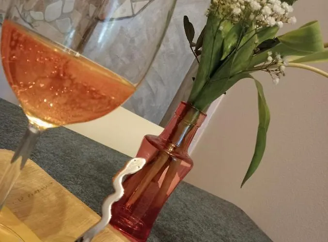 La Mimosa לינה וארוחת בוקר